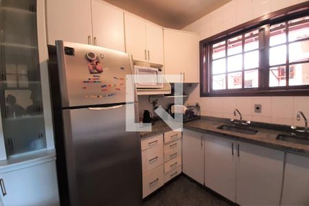 Casa para alugar com 1300m², 5 quartos e 3 vagasCozinha