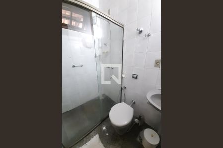 Banheiro 3 de casa para alugar com 5 quartos, 1300m² em Garças, Belo Horizonte