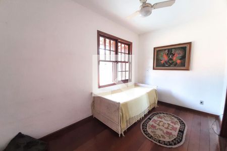 Casa para alugar com 1300m², 5 quartos e 3 vagasQuarto 4