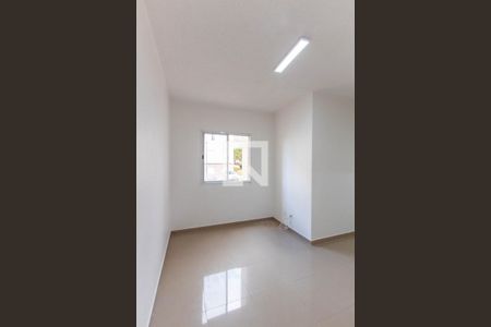Sala de apartamento para alugar com 2 quartos, 50m² em Jardim Petrópolis, Cotia