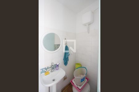 Casa à venda com 140m², 3 quartos e 2 vagasBanheiro de Serviço