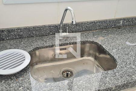 Apartamento para alugar com 55m², 2 quartos e 1 vagaDetalhe Cozinha