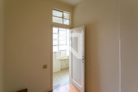 Apartamento à venda com 124m², 4 quartos e 1 vagaÁrea de Serviço