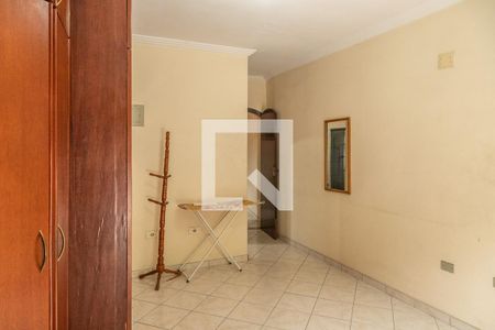 Casa para alugar com 140m², 3 quartos e 2 vagas Casa para alugar com 140m², 3 quartos e 2 vagasSuíte