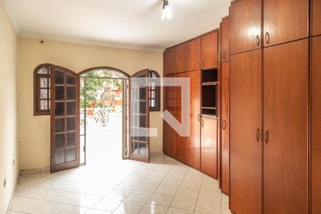 Casa para alugar com 140m², 3 quartos e 2 vagas Casa para alugar com 140m², 3 quartos e 2 vagasSuíte