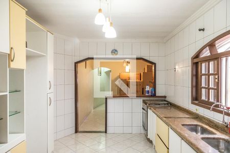 Casa para alugar com 140m², 3 quartos e 2 vagas Casa para alugar com 140m², 3 quartos e 2 vagasCozinha