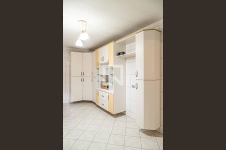 Casa para alugar com 140m², 3 quartos e 2 vagas Casa para alugar com 140m², 3 quartos e 2 vagasCozinha