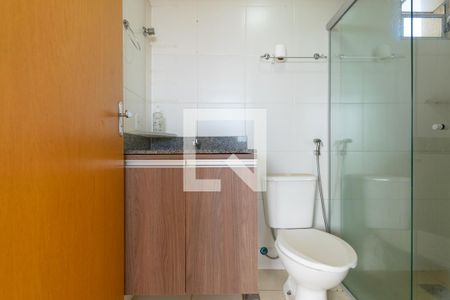 Banheiro de kitnet/studio para alugar com 1 quarto, 28m² em Ceilândia Norte, Brasília
