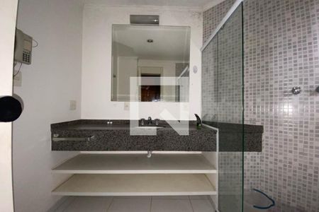 Apartamento para alugar com 85m², 1 quarto e 2 vagas Apartamento para alugar com 85m², 1 quarto e 2 vagasBanheiro da Suíte