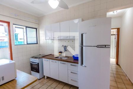 Cozinha de apartamento para alugar com 2 quartos, 100m² em Caiçara, Praia Grande