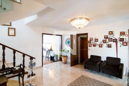 Hall Entrada de casa para alugar com 4 quartos, 690m² em Chácara Monte Alegre, São Paulo