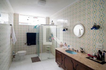 Casa à venda com 690m², 4 quartos e 4 vagasBanheiro Quarto 4 - Suíte