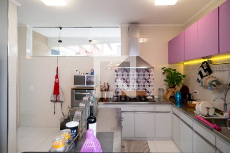 Casa à venda com 690m², 4 quartos e 4 vagasCozinha