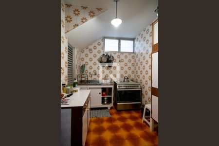 Casa à venda com 690m², 4 quartos e 4 vagasCozinha Apoio