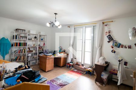 Casa à venda com 690m², 4 quartos e 4 vagasQuarto 3 - Suíte