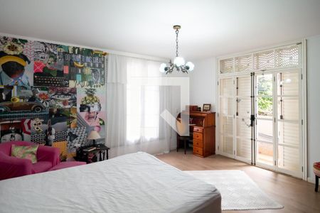 Casa à venda com 690m², 4 quartos e 4 vagasQuarto 2 - Suíte