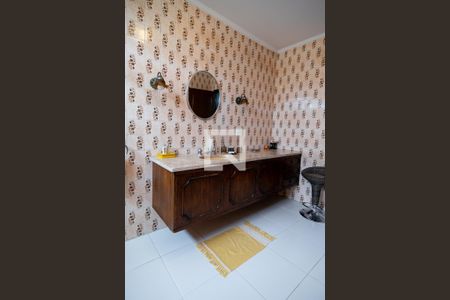 Casa à venda com 690m², 4 quartos e 4 vagasBanheiro Quarto 2 - Suíte