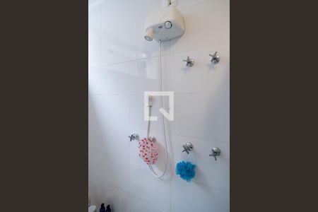 Casa à venda com 690m², 4 quartos e 4 vagasBanheiro Quarto 3 - Suíte