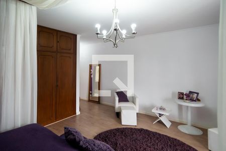 Casa à venda com 690m², 4 quartos e 4 vagasQuarto 4 - Suíte