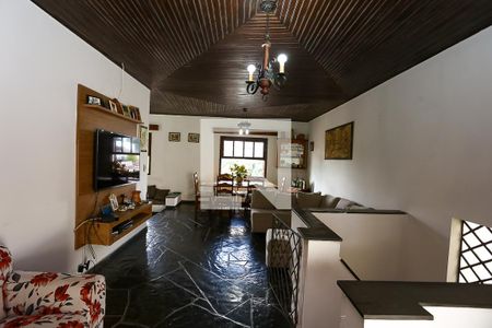 Sala 1 de casa à venda com 4 quartos, 240m² em Jardim Londrina, São Paulo