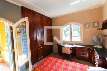 Casa à venda com 460m², 4 quartos e 6 vagas Casa à venda com 460m², 4 quartos e 6 vagasQuarto 1