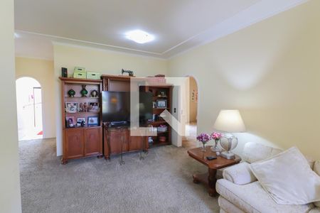 Sala TV de casa à venda com 4 quartos, 460m² em Parque dos Príncipes, São Paulo