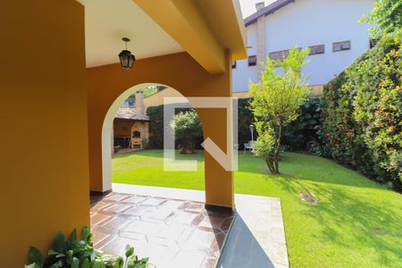 Casa à venda com 460m², 4 quartos e 6 vagas Casa à venda com 460m², 4 quartos e 6 vagasJardins / Churrasqueira