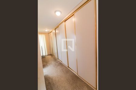 Casa à venda com 460m², 4 quartos e 6 vagas Casa à venda com 460m², 4 quartos e 6 vagasSuite 2