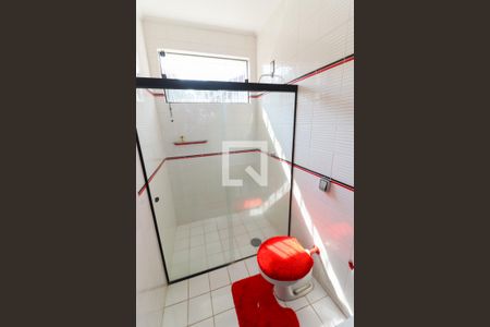 Casa à venda com 460m², 4 quartos e 6 vagas Casa à venda com 460m², 4 quartos e 6 vagasBanheiro Social Parte de Cima