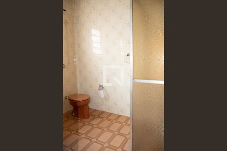 Casa à venda com 140m², 2 quartos e 1 vagaBanheiro 1