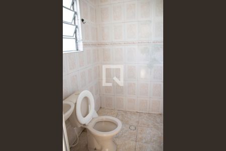 Casa à venda com 140m², 2 quartos e 1 vagaBanheiro 2