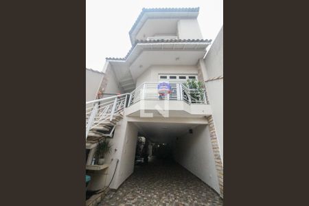 Casa para alugar com 4 quartos, 219m² em Jardim Centenário, São Paulo