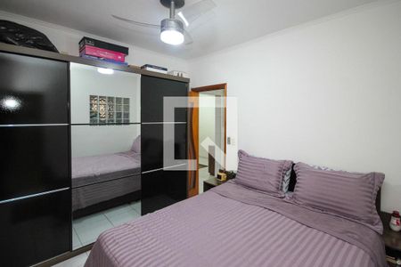 Casa à venda com 119m², 2 quartos e 2 vagasSuite