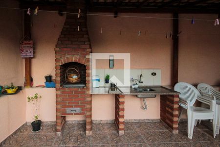 Casa à venda com 119m², 2 quartos e 2 vagasQuintal