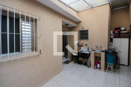 Casa à venda com 119m², 2 quartos e 2 vagasQuintal