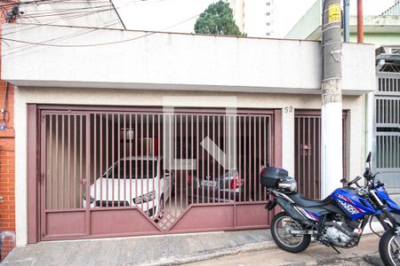 Casa à venda com 119m², 2 quartos e 2 vagasFachada