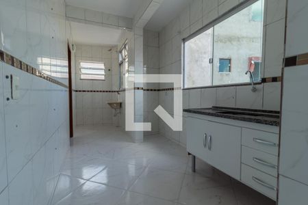 Apartamento para alugar com 45m², 2 quartos e sem vaga Apartamento para alugar com 45m², 2 quartos e sem vagaCozinha e Área de Serviço