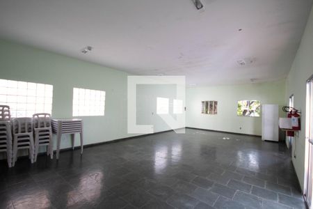 Apartamento à venda com 65m², 2 quartos e 1 vaga Apartamento à venda com 65m², 2 quartos e 1 vagaÁrea comum - Salão de festas