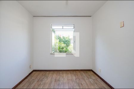 Quarto 1 de apartamento para alugar com 2 quartos, 58m² em Conjunto Califórnia, Belo Horizonte
