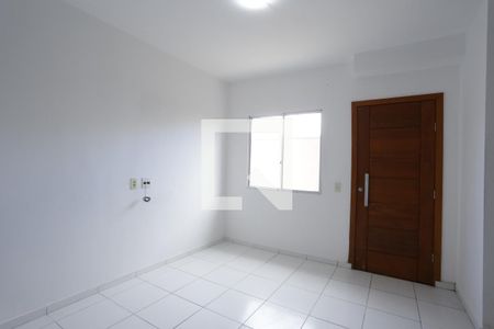 Sala de casa de condomínio para alugar com 2 quartos, 75m² em Parque Boturussu, São Paulo