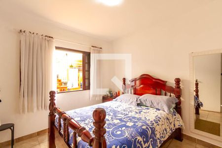 Casa à venda com 220m², 4 quartos e 2 vagas Casa à venda com 220m², 4 quartos e 2 vagasQuarto 2