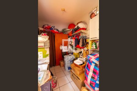 Casa à venda com 220m², 4 quartos e 2 vagas Casa à venda com 220m², 4 quartos e 2 vagasQuarto de serviço