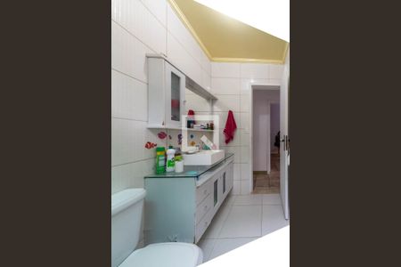 Casa à venda com 220m², 4 quartos e 2 vagas Casa à venda com 220m², 4 quartos e 2 vagasBanheiro 2