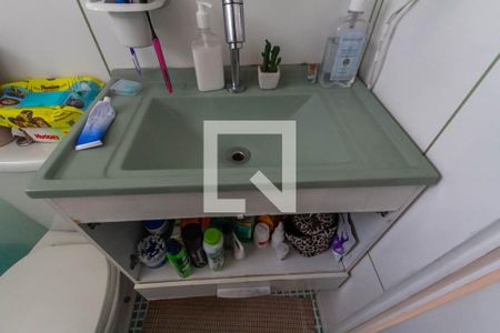 Casa à venda com 220m², 4 quartos e 2 vagas Casa à venda com 220m², 4 quartos e 2 vagasBanheiro 1