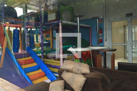 Apartamento à venda com 131m², 3 quartos e 3 vagasÁrea Comum - Playground