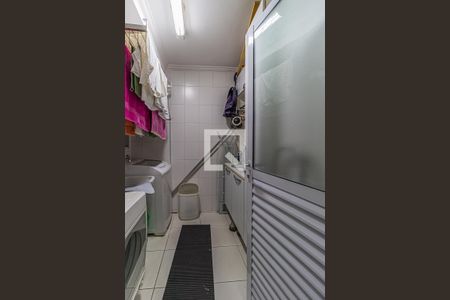 Apartamento à venda com 131m², 3 quartos e 3 vagas Apartamento à venda com 131m², 3 quartos e 3 vagasÁrea de Serviço