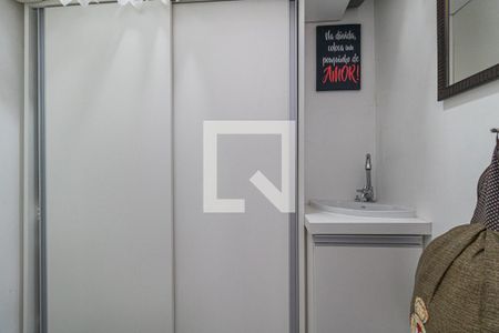Apartamento à venda com 72m², 2 quartos e 1 vaga Apartamento à venda com 72m², 2 quartos e 1 vagaBanheiro de Serviço