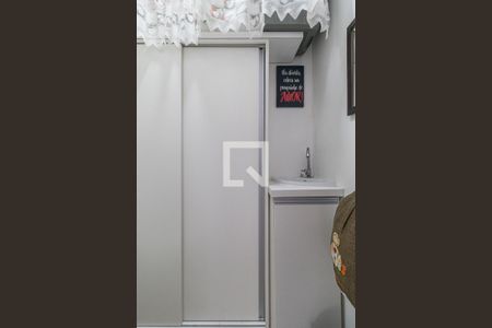 Apartamento à venda com 72m², 2 quartos e 1 vaga Apartamento à venda com 72m², 2 quartos e 1 vagaBanheiro de Serviço