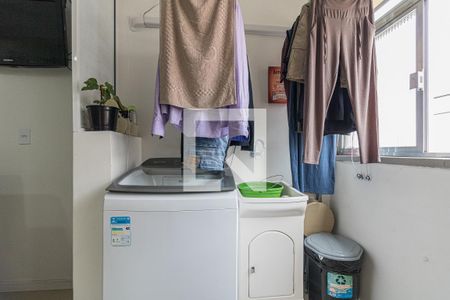 Apartamento à venda com 72m², 2 quartos e 1 vaga Apartamento à venda com 72m², 2 quartos e 1 vagaCozinha e Área de Serviço