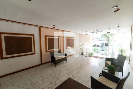 Apartamento à venda com 60m², 2 quartos e 1 vagaHall